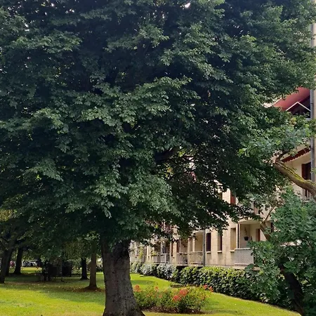 Le Parc Apartment